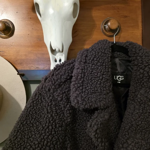 UGG Gertrude Teddy Sherpa Coat Size Small - Picture 5 of 16